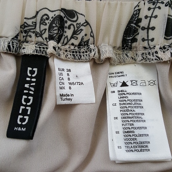 H&M Divided Skull Print High Low Skirt - Picture 7 of 8